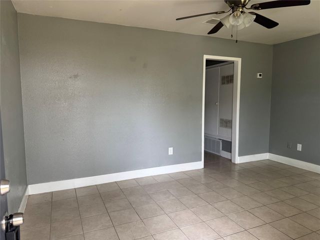 604 Wilson Road 5, Humble, TX 77338