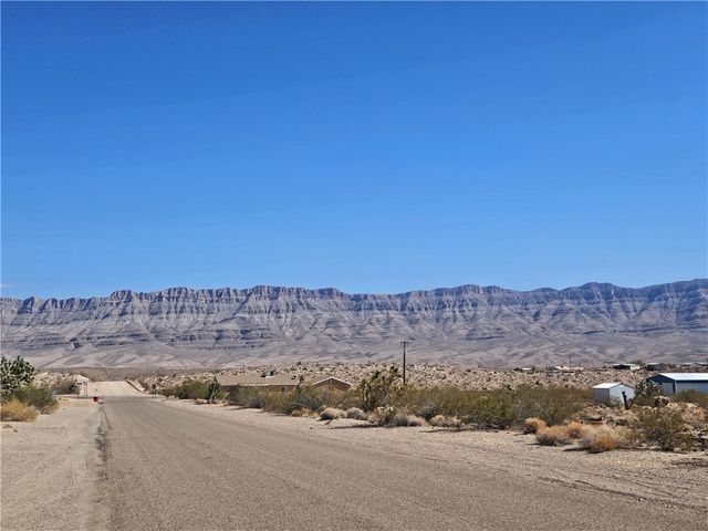 595 E Dellenbaugh Drive, Meadview, AZ 86444