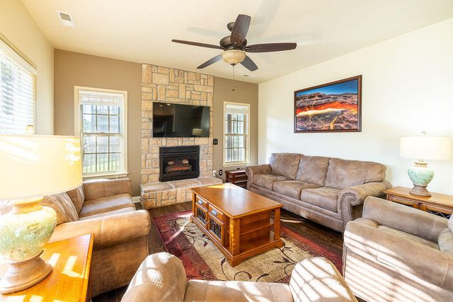 1261 Golf Drive Apt 2, Branson West, MO 65737