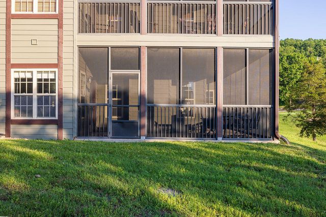1261 Golf Drive Apt 2, Branson West, MO 65737