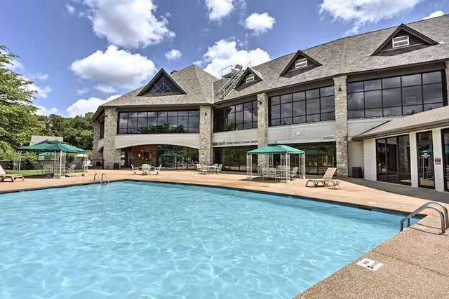 1261 Golf Drive Apt 2, Branson West, MO 65737