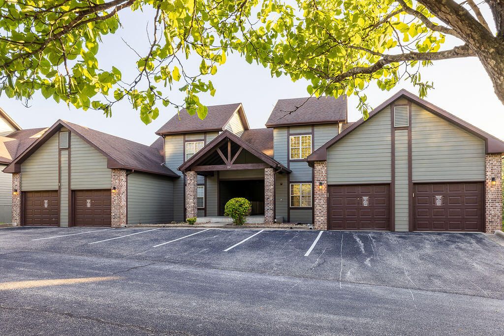 1261 Golf Drive Apt 2, Branson West, MO 65737