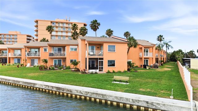 7400 SUNSHINE SKYWAY LANE S 111, St Petersburg, FL 33711