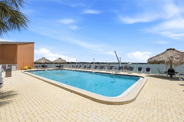 7400 SUNSHINE SKYWAY LANE S 111, St Petersburg, FL 33711