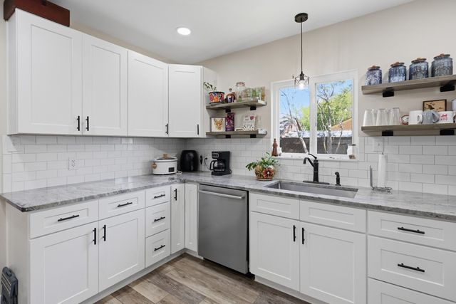 2585 San Angelo Ave, Ingleside, TX 78362