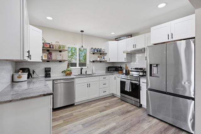 2585 San Angelo Ave, Ingleside, TX 78362