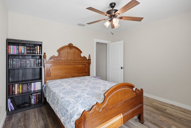 2585 San Angelo Ave, Ingleside, TX 78362