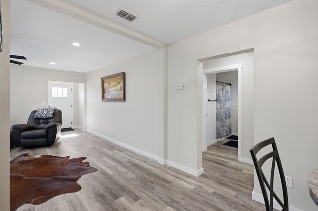 2585 San Angelo Ave, Ingleside, TX 78362