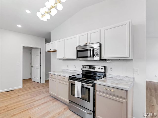 355 Oak Ridge Parkway, Arnold, MO 63010