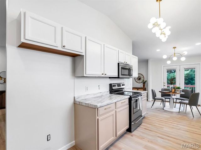 355 Oak Ridge Parkway, Arnold, MO 63010