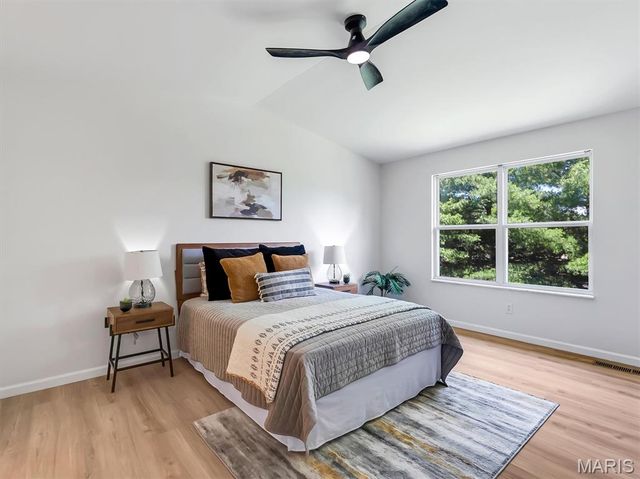 355 Oak Ridge Parkway, Arnold, MO 63010