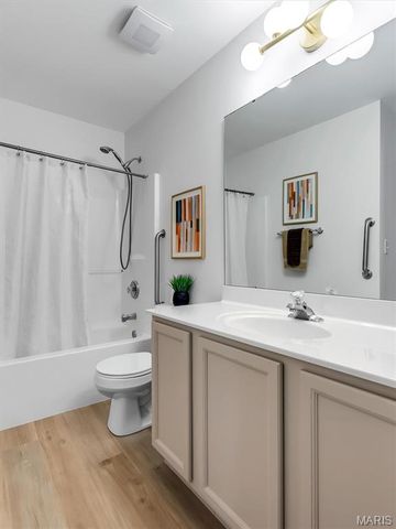 355 Oak Ridge Parkway, Arnold, MO 63010