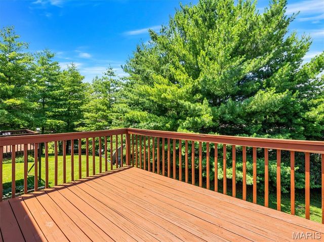 355 Oak Ridge Parkway, Arnold, MO 63010