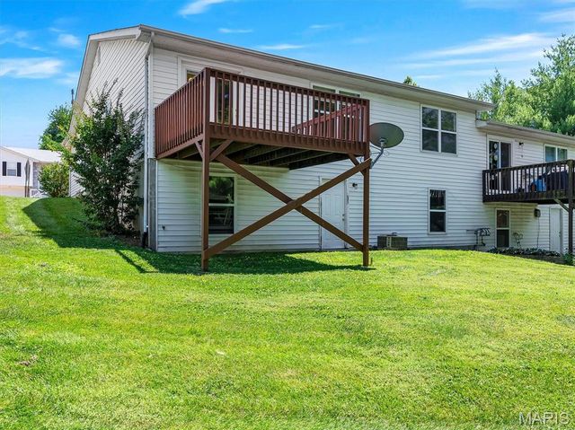 355 Oak Ridge Parkway, Arnold, MO 63010