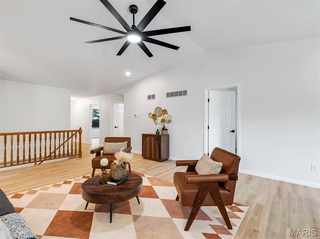 355 Oak Ridge Parkway, Arnold, MO 63010