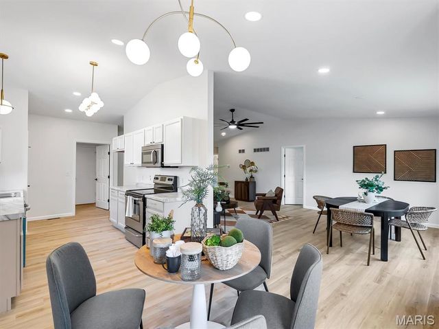 355 Oak Ridge Parkway, Arnold, MO 63010