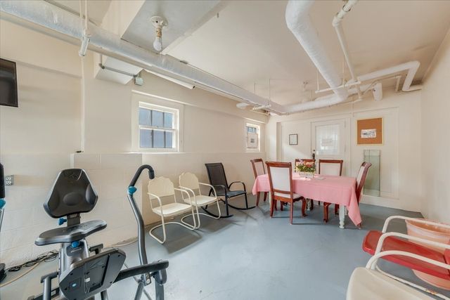 408 N State Street 12, Champaign, IL 61820