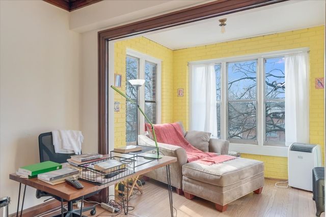 408 N State Street 12, Champaign, IL 61820