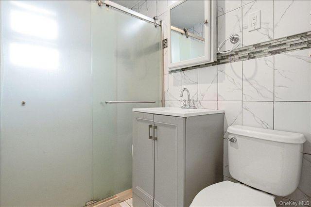 139-05 85th Drive 4G, Briarwood, NY 11435