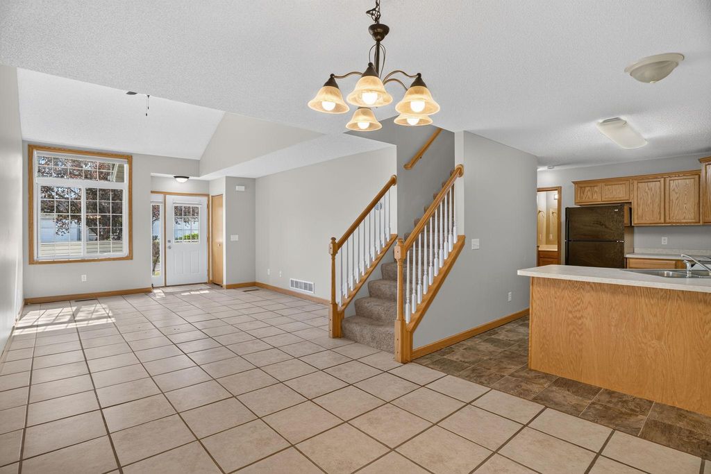3536 Genevieve Avenue N, Oakdale, MN 55128 — exterior