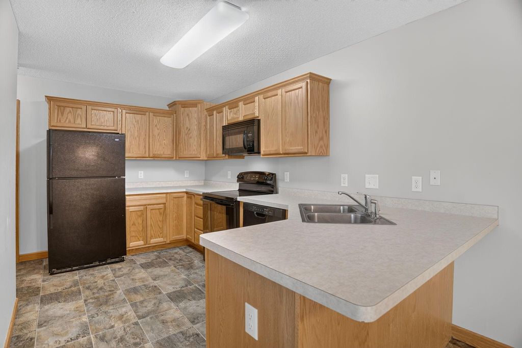 3536 Genevieve Avenue N, Oakdale, MN 55128 — photo 4