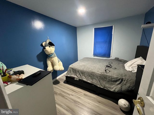 910 MAGNOLIA AVE, Croydon, PA 19021