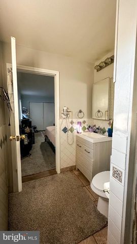 910 MAGNOLIA AVE, Croydon, PA 19021