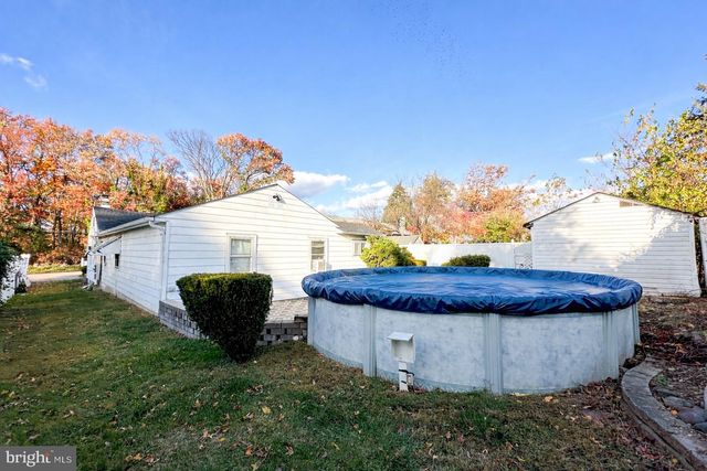 910 MAGNOLIA AVE, Croydon, PA 19021