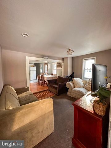 910 MAGNOLIA AVE, Croydon, PA 19021