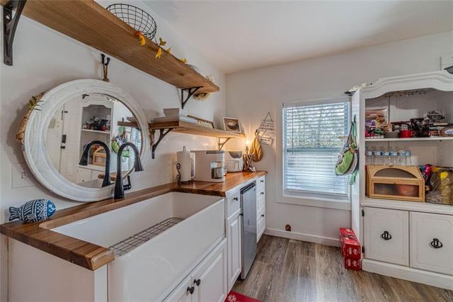 1965 HOLLAND PARK Drive, Buford, GA 30519