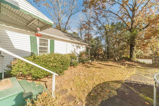 1965 HOLLAND PARK Drive, Buford, GA 30519