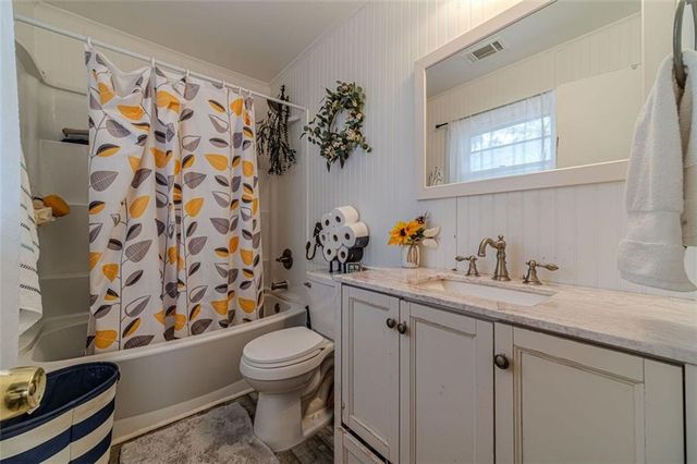 1965 HOLLAND PARK Drive, Buford, GA 30519