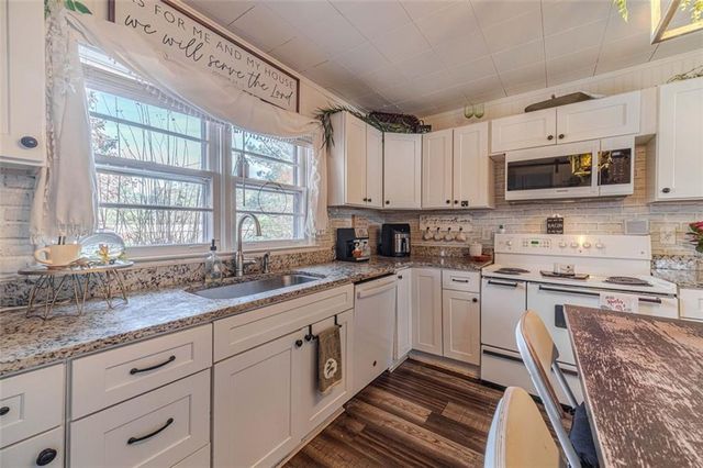 1965 HOLLAND PARK Drive, Buford, GA 30519