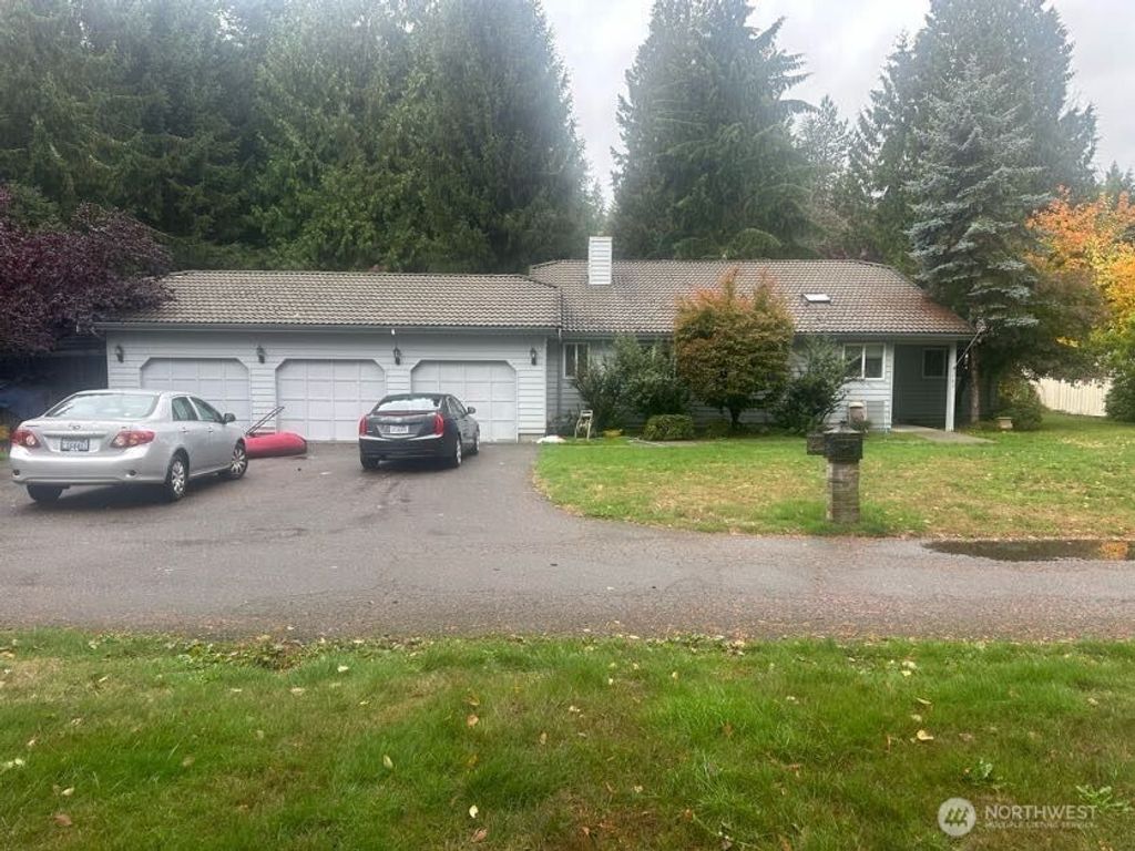 7743 NW Champagne Lane, Bremerton, WA 98312
