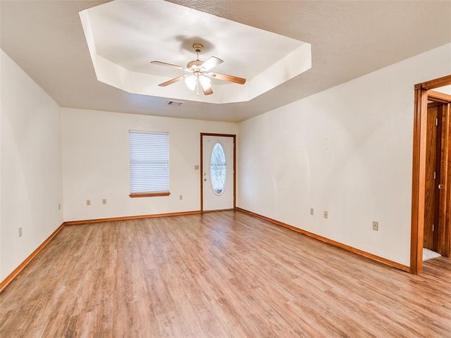 606 SE 6th Street, Lexington, OK 73051