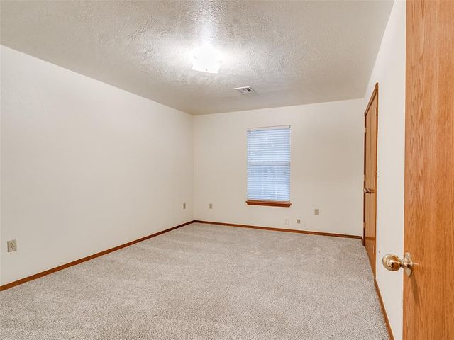 606 SE 6th Street, Lexington, OK 73051