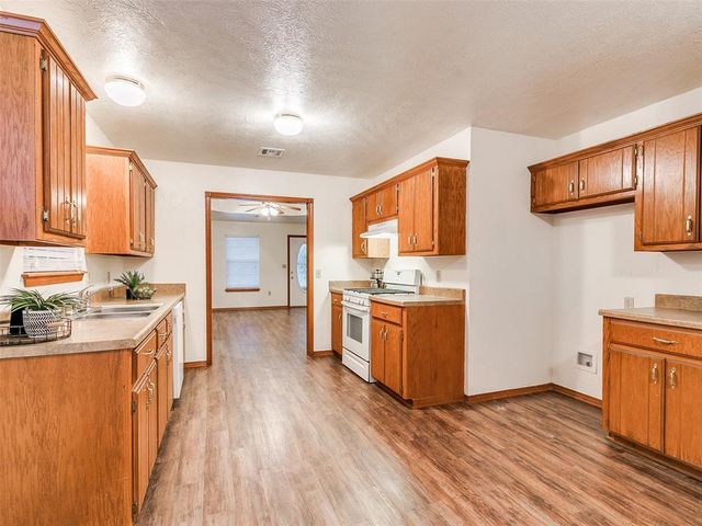 606 SE 6th Street, Lexington, OK 73051