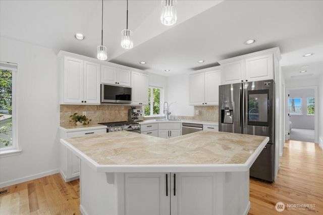 1508 208th Avenue NE, Sammamish, WA 98074