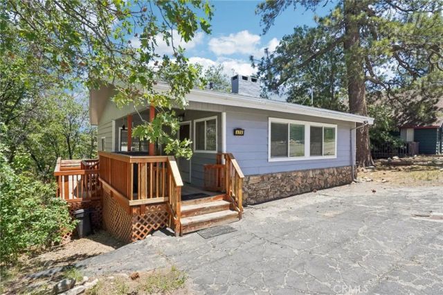 670 Villa Grove Avenue, Big Bear, CA 92314