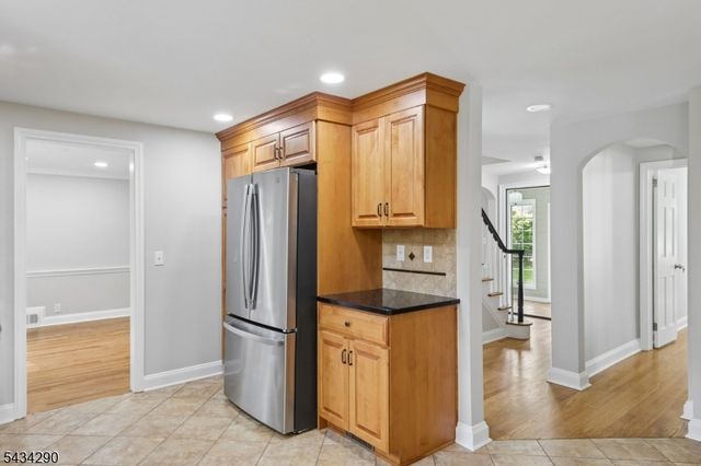 39 Shadylawn Dr, Madison Boro, NJ 07940