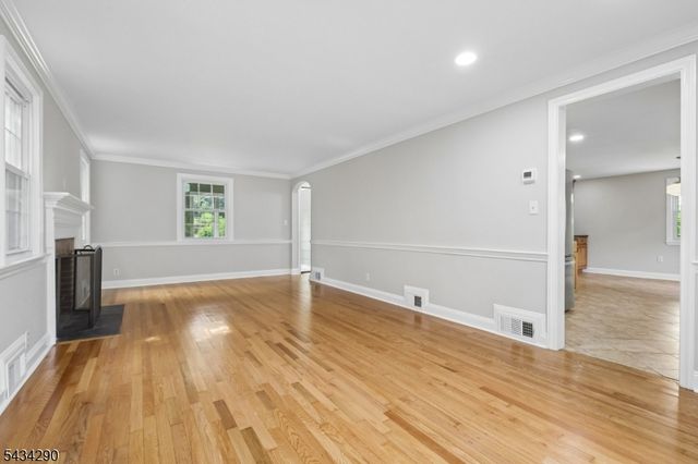 39 Shadylawn Dr, Madison Boro, NJ 07940