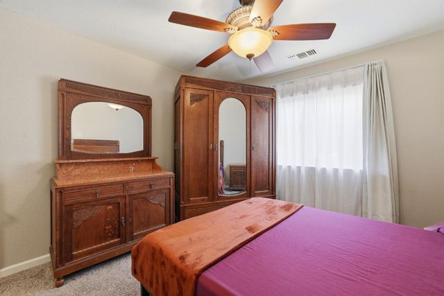 319 Fuller Ln, Lincoln, CA 95648