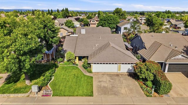 319 Fuller Ln, Lincoln, CA 95648
