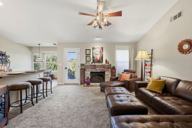319 Fuller Ln, Lincoln, CA 95648