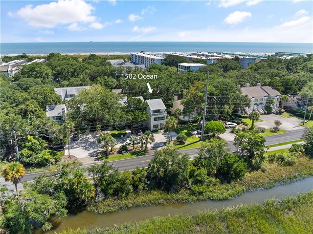 1502 Ocean Blvd, St Simons Island, GA 31522