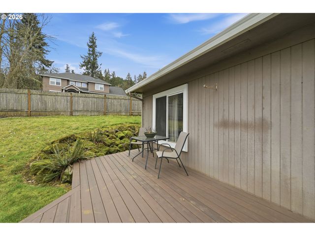 6842 JESSICA Dr, Springfield, OR 97478