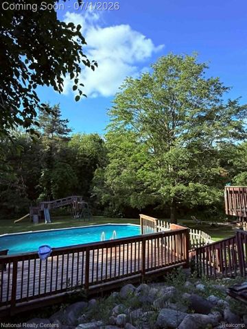 1330 Brauer Road, Metamora Township, MI 48371