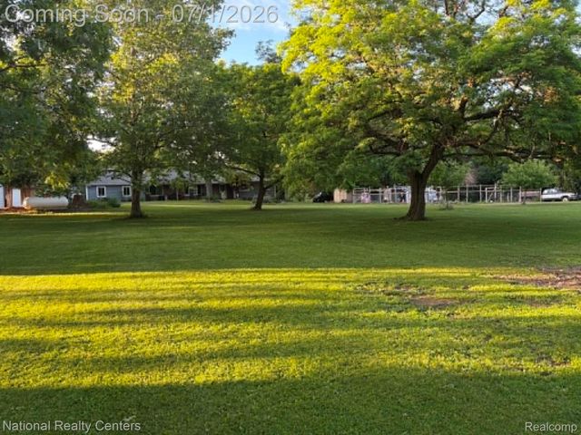 1330 Brauer Road, Metamora Township, MI 48371