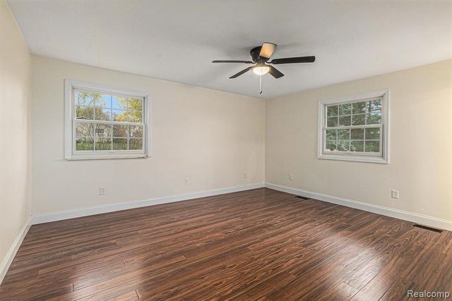 7135 Jordan Road, Grand Blanc, MI 48439