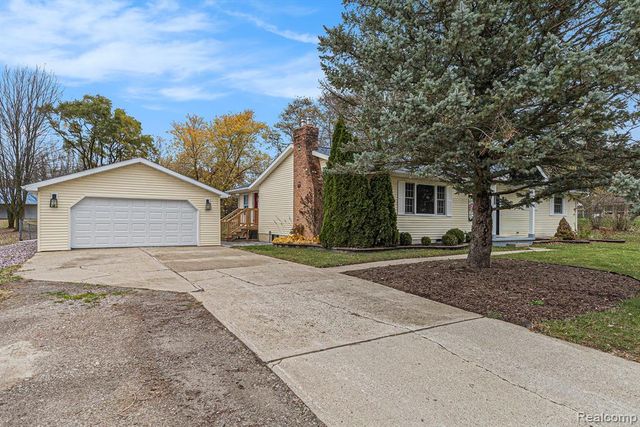 7135 Jordan Road, Grand Blanc, MI 48439